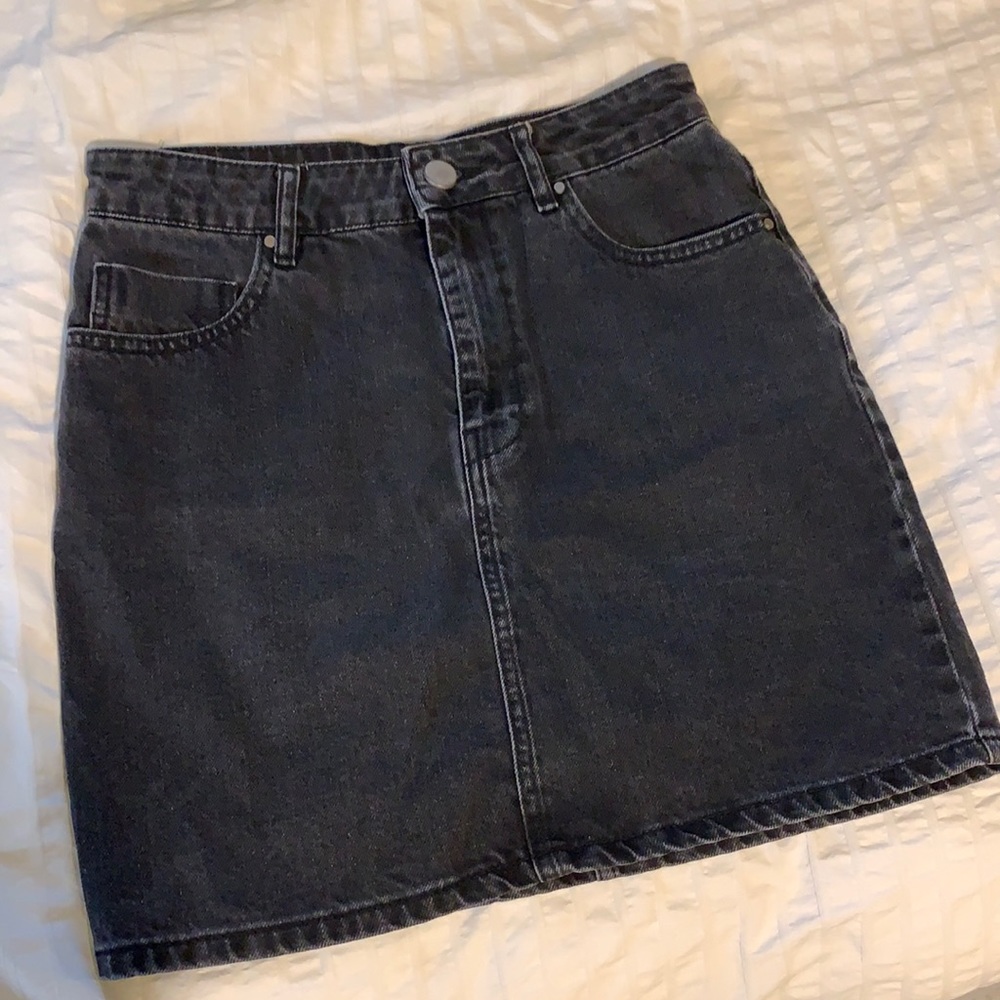 ASOS BLACK DENIM SKIRT